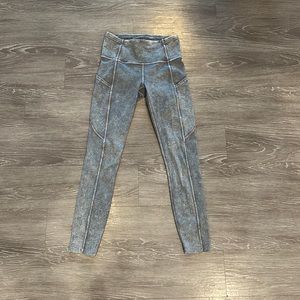 Lululemon cropped leggings